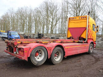 2013-scania-r730-1436135-46213643