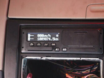 2013-scania-r730-1436135-46213682