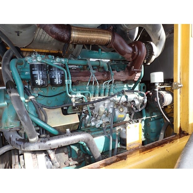 1992 فولفو L120B-46220005