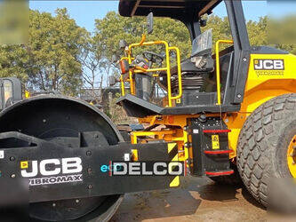 2026-jcb-vm117d-46221577