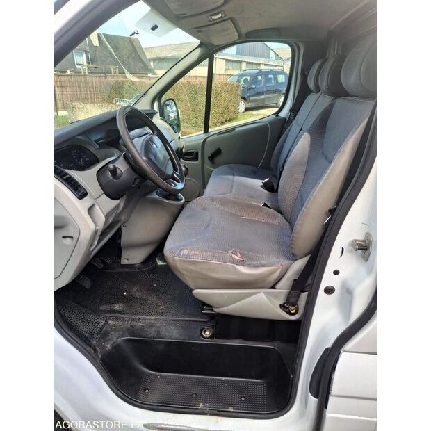 2006 رينو Trafic-46227289