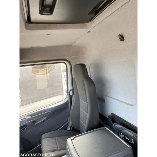 2017 Mercedes-Benz ATEGO-46227405