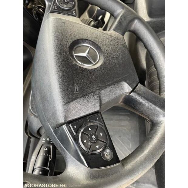 2017 Mercedes-Benz ATEGO-46227413