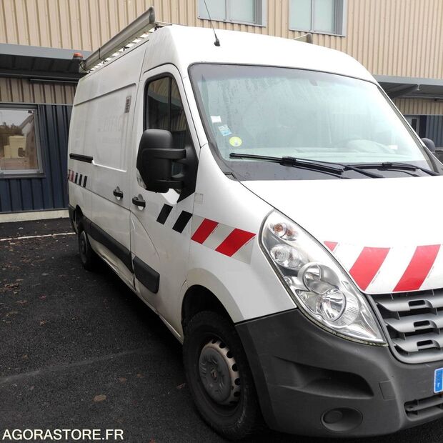 2013 رينو Master-46227458