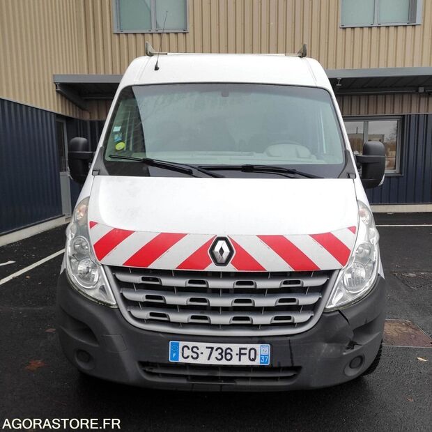 2013 رينو Master-46227459