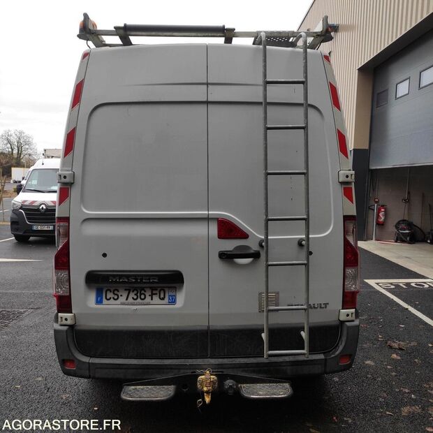 2013 رينو Master-46227462