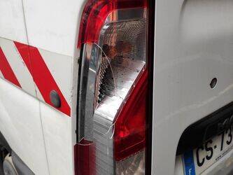 2013-renault-master-1436200-46227465