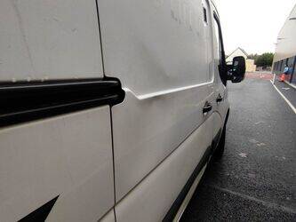 2013-renault-master-1436200-46227470