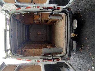 2013-renault-master-1436200-46227471