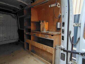 2013-renault-master-1436200-46227472