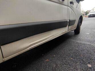 2013-renault-master-1436200-46227473