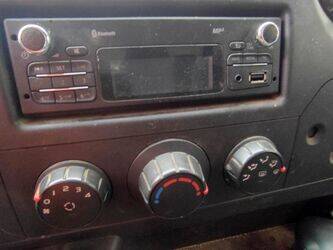 2013-renault-master-1436200-46227476