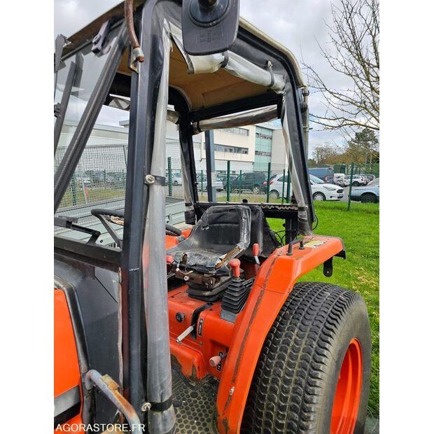 KUBOTA L3300-46227650