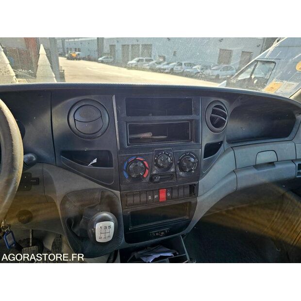 2007 Iveco 35C12-46227863