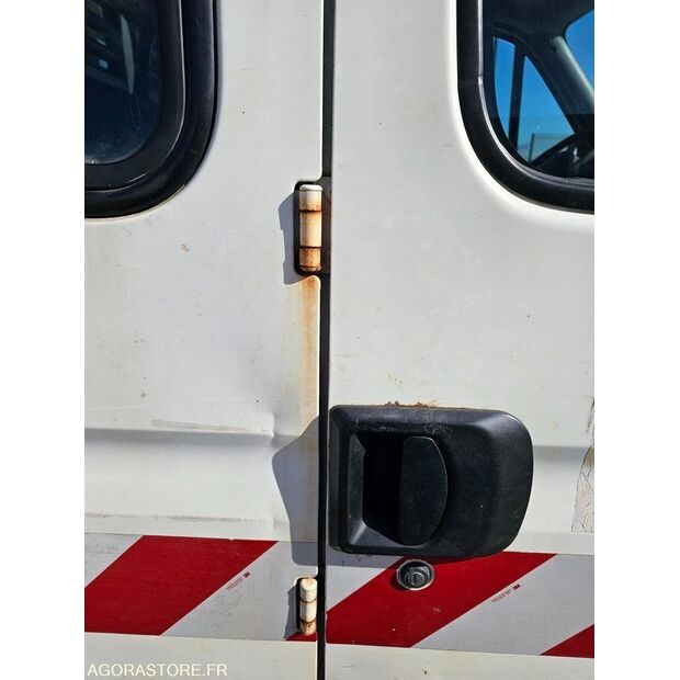 2007 Iveco 35C12-46227891