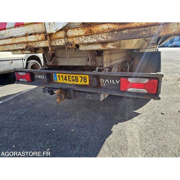 2007 Iveco 35C12-46227901