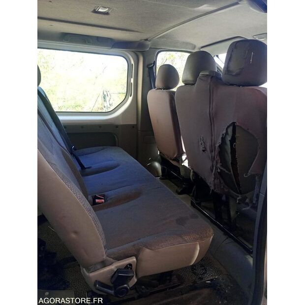 2004 Renault Trafic-46227953