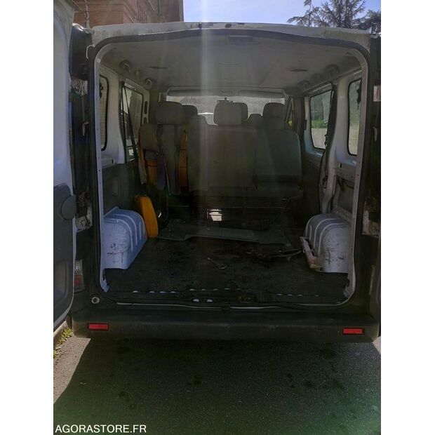 2004 Renault Trafic-46227957