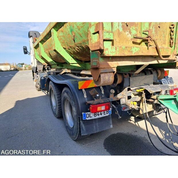 2001 Volvo FH12-46228040