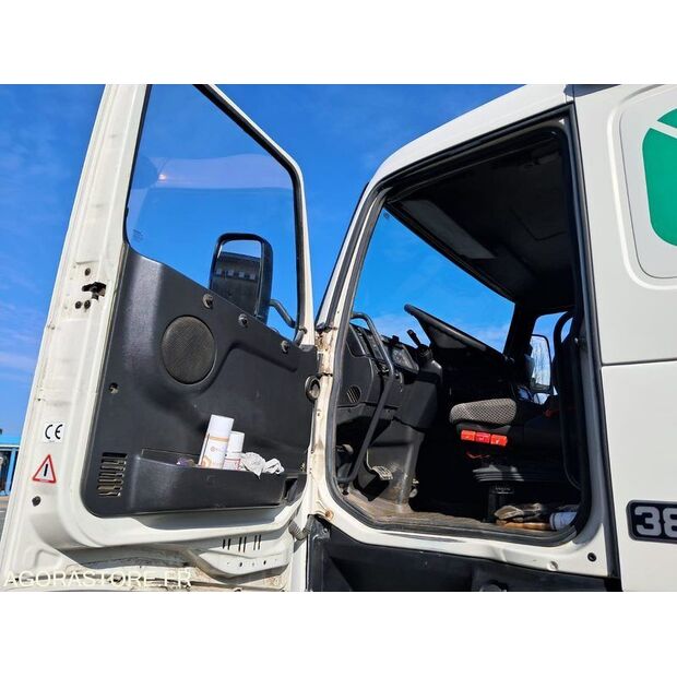 2001 Volvo FH12-46228043