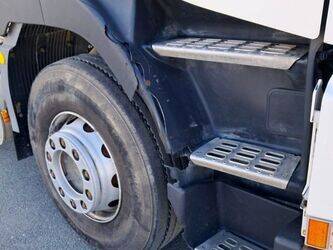 2001-volvo-fh12-1436236-46228045