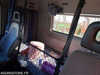 2001-volvo-fh12-1436236-46228048