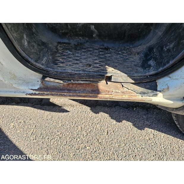 2006 Iveco 35C12-46228102