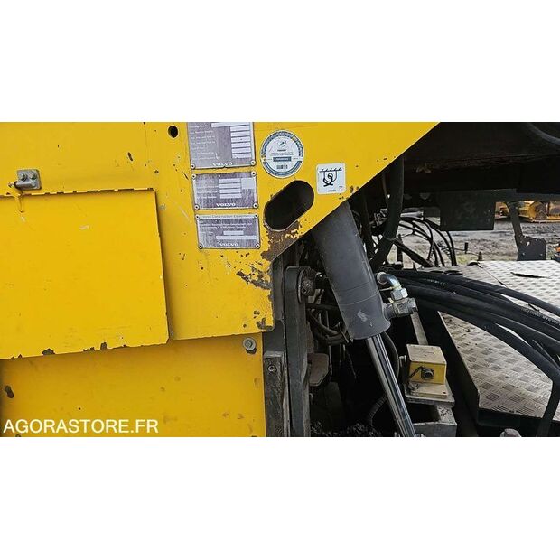 فولفو ABG7820B-46228187