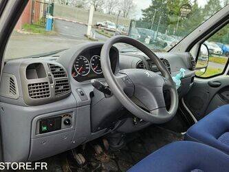 2005-peugeot-boxer-1436245-46228211