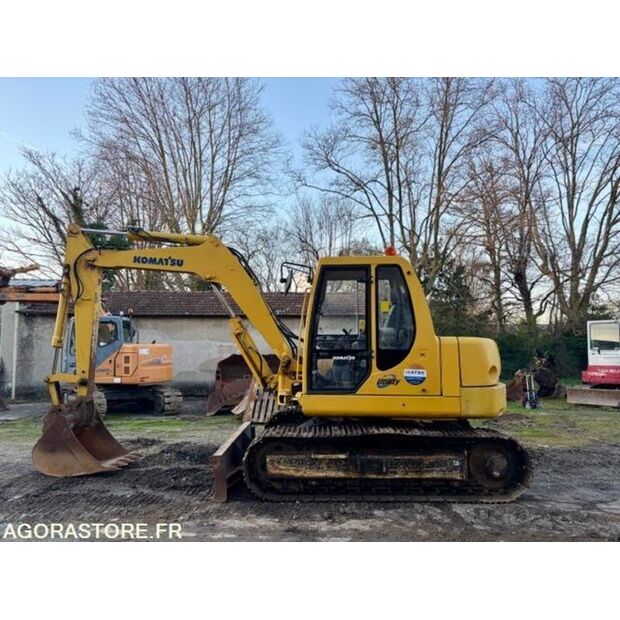 2006 كوماتسو PC110-46228239