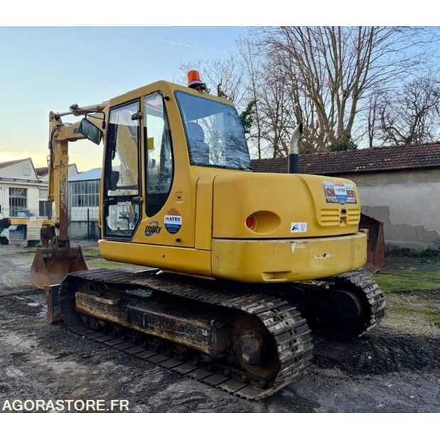 2006 كوماتسو PC110-46228240