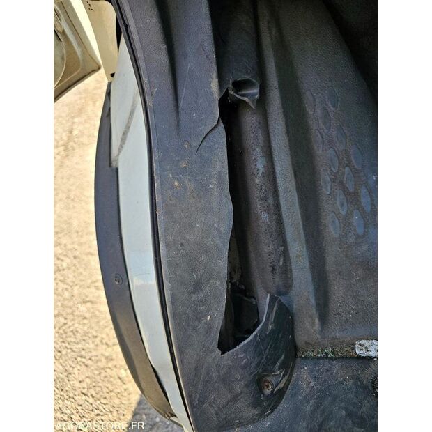 2005 ايفكو 35C12-46228300