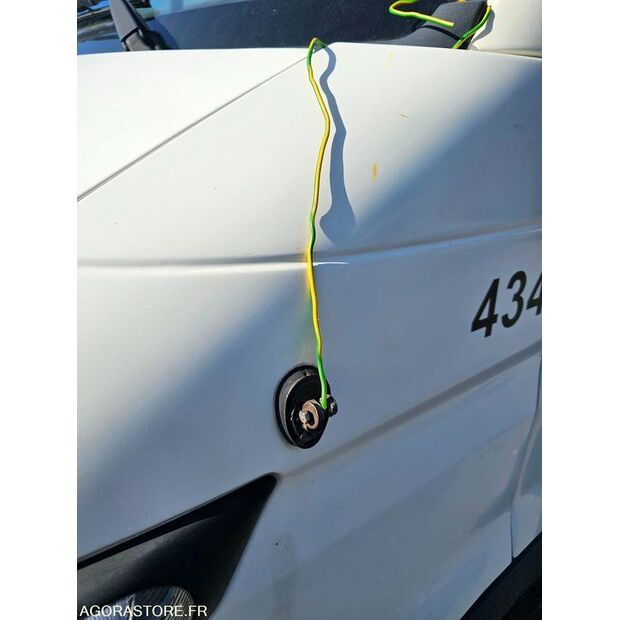 2005 ايفكو 35C12-46228308