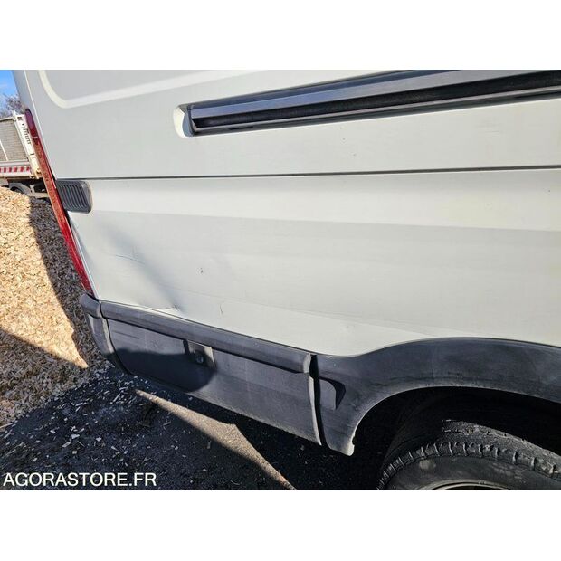 2005 ايفكو 35C12-46228323