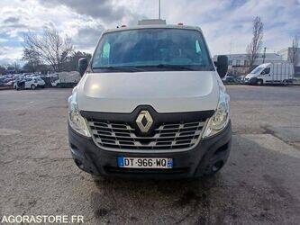 2015-renault-master-1436254-46228357
