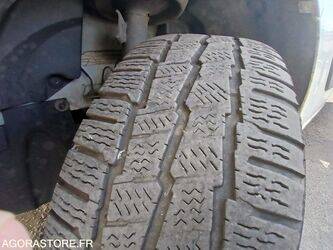 2015-renault-master-1436254-46228368