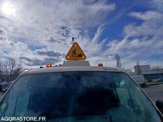 2015-renault-master-1436254-46228369