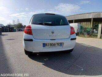 2009-renault-clio-1436256-46228396