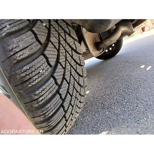 2009 Renault Clio-46228404