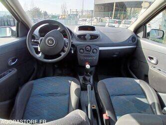 2009-renault-clio-1436256-46228405