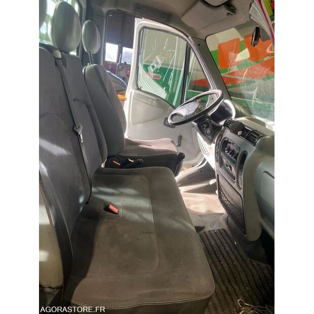 2002 Renault Master-46228415