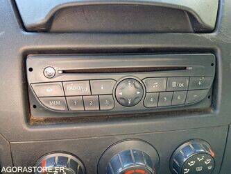 2012-renault-master-1436260-46228467