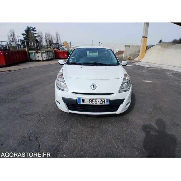 2010 Renault Clio-46228484