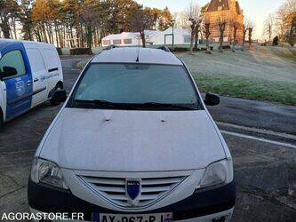 2008-dacia-logan-1436263-46228502