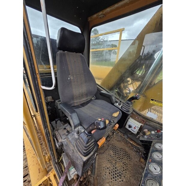 2002 Mait HR130-46228795