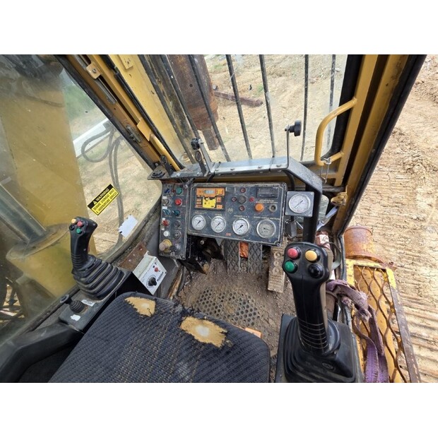 2002 Mait HR130-46228796