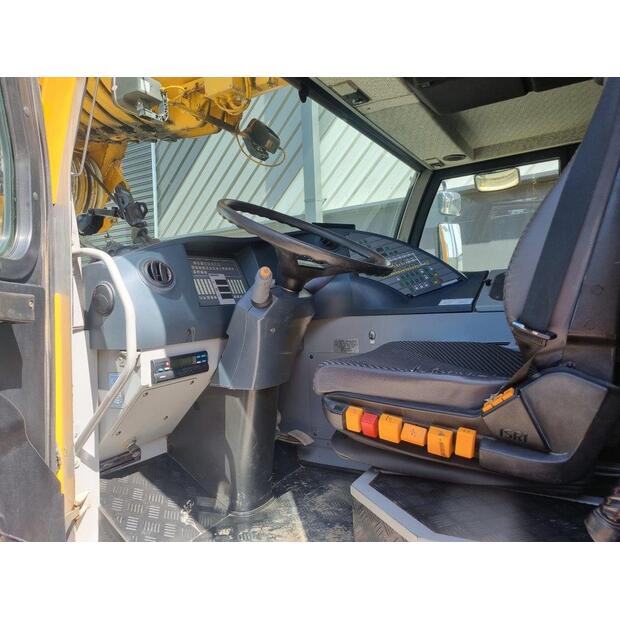 2005 Liebherr LTM1100-5.2-46228898