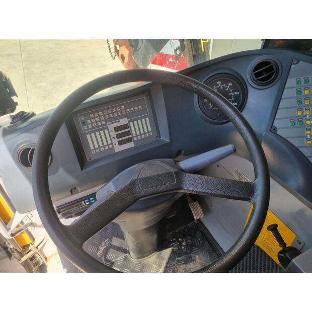 2005 Liebherr LTM1100-5.2-46228900