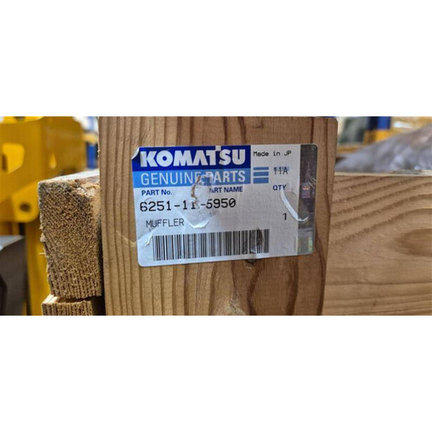 2025 كوماتسو MUFFLER 6251-11-5950-46229007