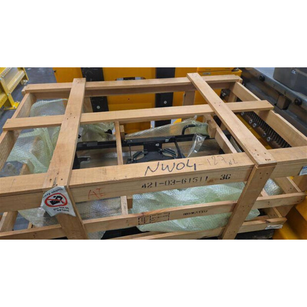 2024 Komatsu BRACKET 421-03-61511-46229083